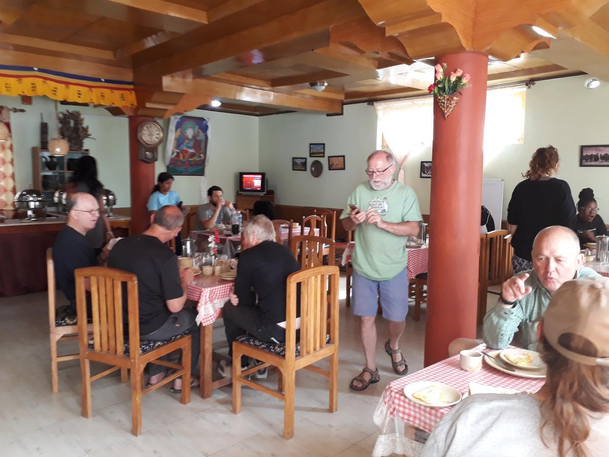 Hotel Jorchung Лех Екстериор снимка